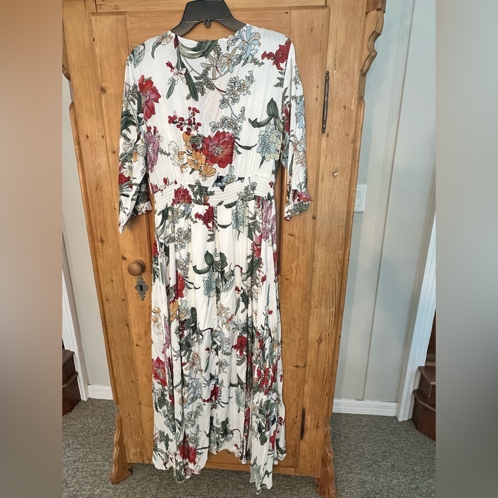 Women’s Floral Lightweight Dress Casual & Cute Size Large Short Sleeve - Picture 2 of 10